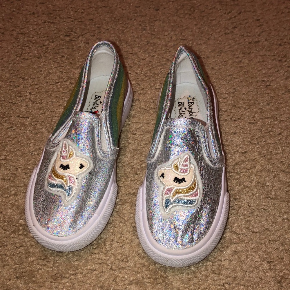Girls sneakers